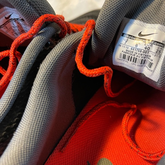 Nike air max - Sz 7 men’s / Sz 8.5 women’s - Picture 4 of 4